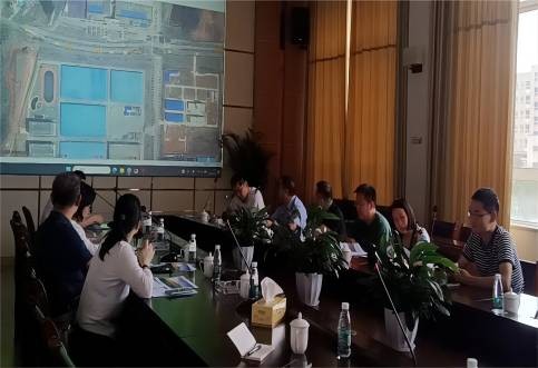 专翼（上海）机场建设管理有限公司领导与地质灾害评估工程师团队进行交流